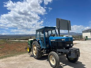 NEW HOLLAND FORD 5640